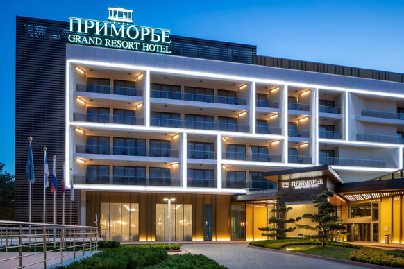 ПРИМОРЬЕ Grand Resort Hotel