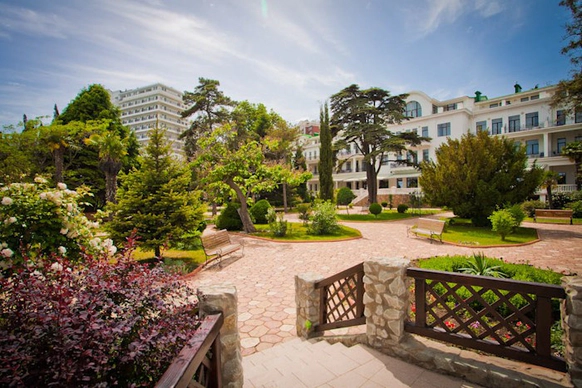 Riviera Sunrise Resort & SPA
