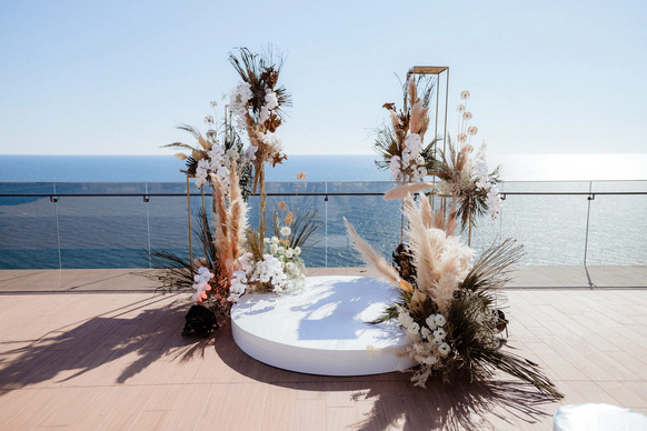 Lavicon Hotel Collection