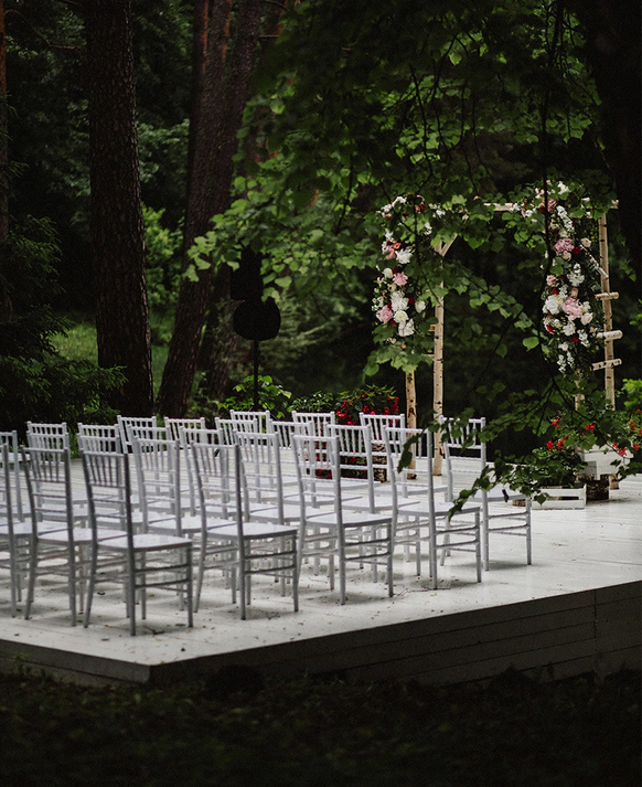 Лес Event House