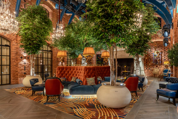 Amazing Hall