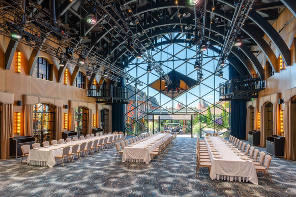 Amazing Hall