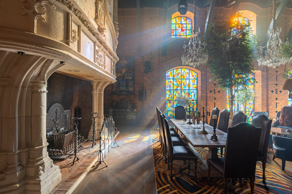 Amazing Hall