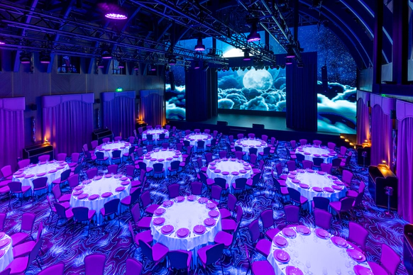 Amazing Hall
