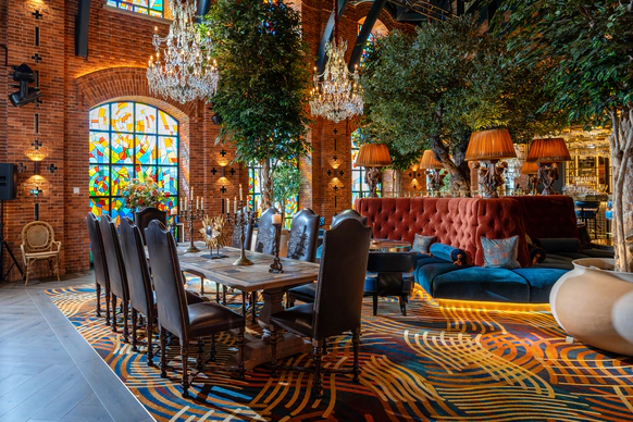 Amazing Hall