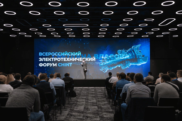 Александр Медведев