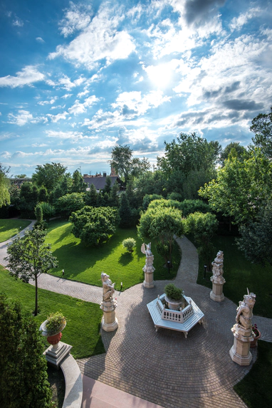 Old House Resort & SPA