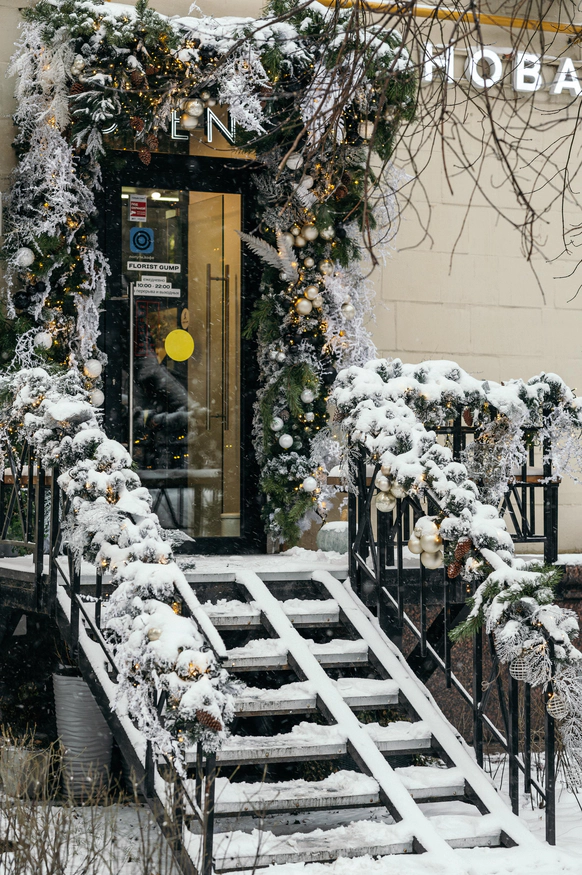 Florist Gump Decor