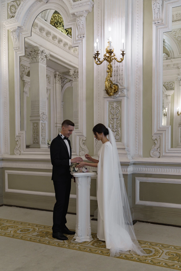 Антон Меркулов