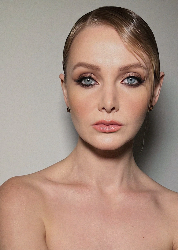 Елена Хрустова