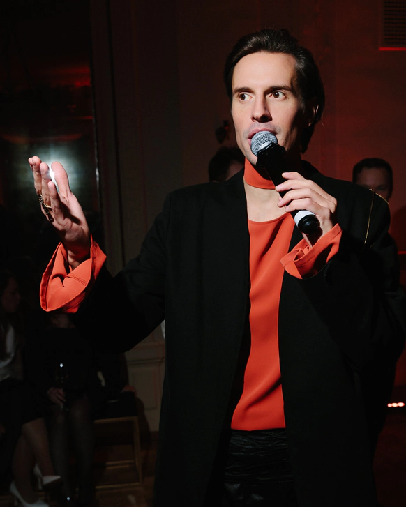 Павел Артемов