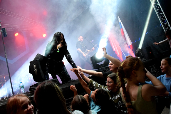 ROCK STaGE