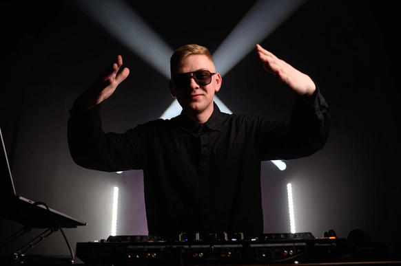 DJ Evin