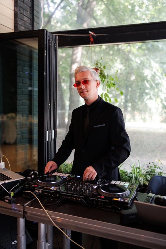 DJ Denis Repin
