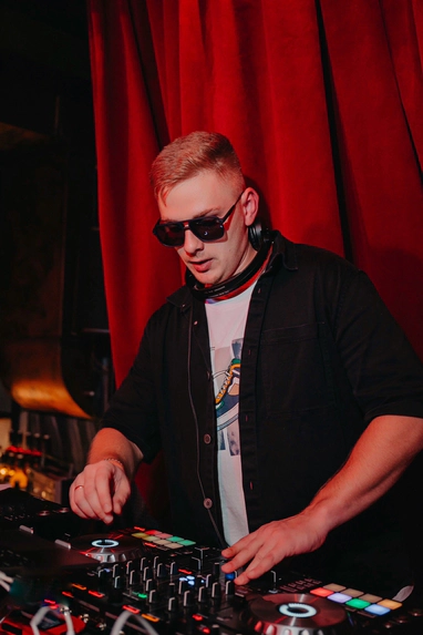 DJ Evin