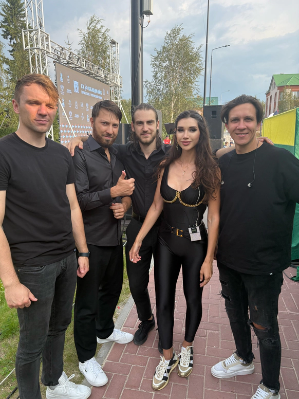 Playtime band