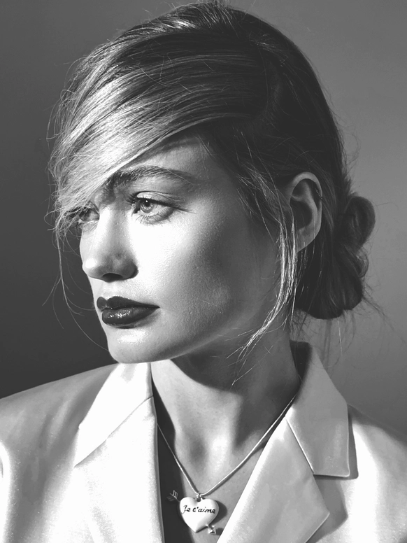 Элиза Ложникова