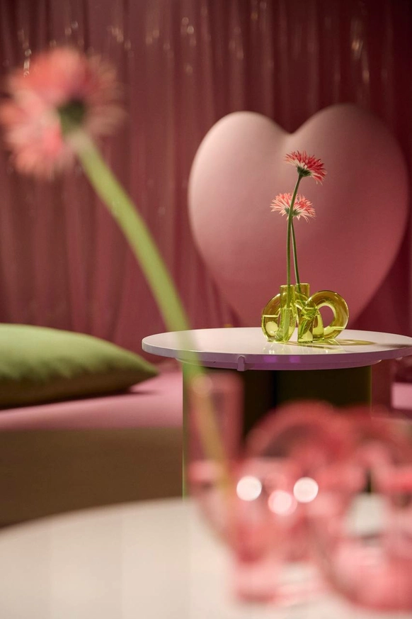 SHELOVESDECOR