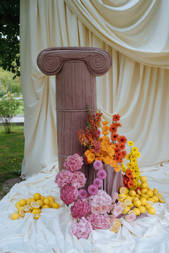 SHELOVESDECOR