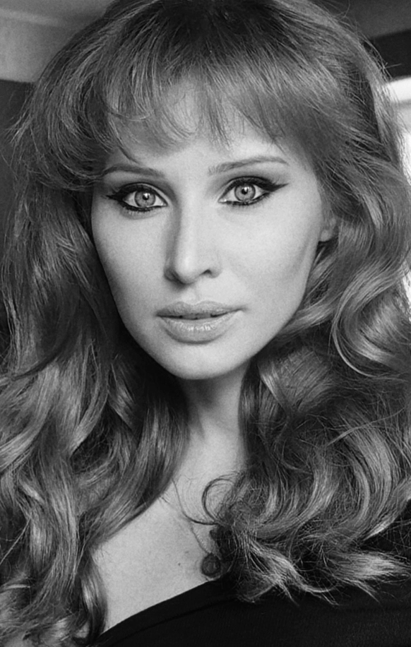 Елена Мартынова