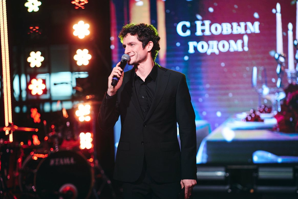 Александр Медведев
