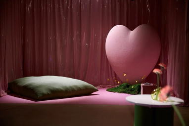 SHELOVESDECOR