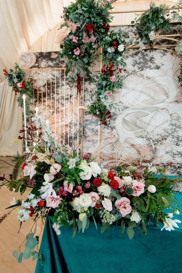 Decos wedding decor