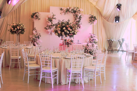 Decos wedding decor