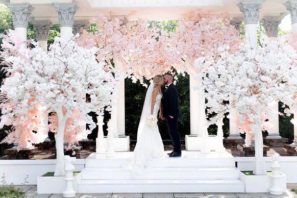 Decos wedding decor