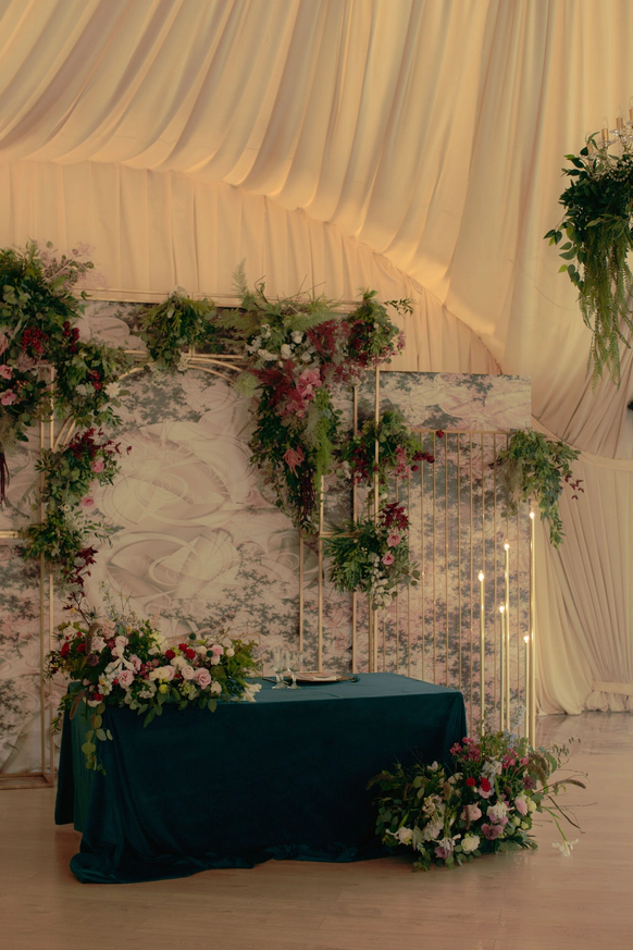 Decos wedding decor