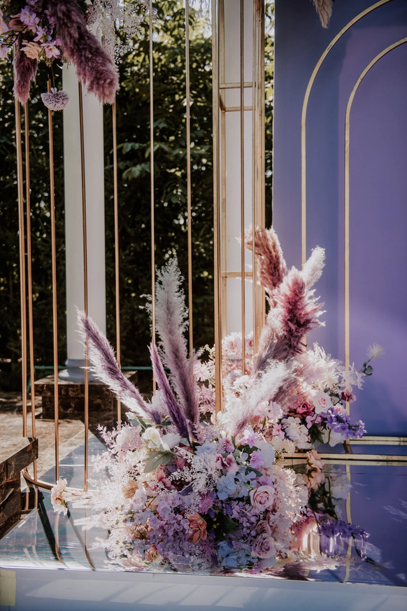 Decos wedding decor