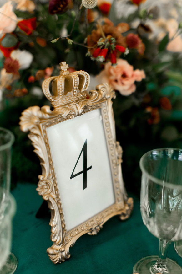 Decos wedding decor