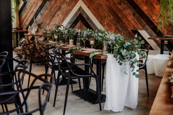 Decos wedding decor