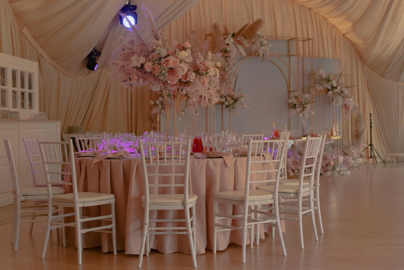 Decos wedding decor