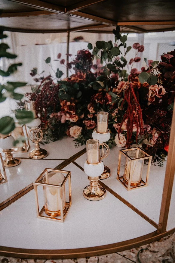 Decos wedding decor