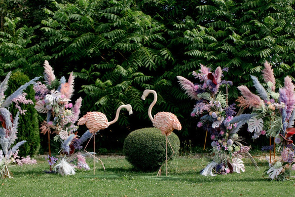 Decos wedding decor