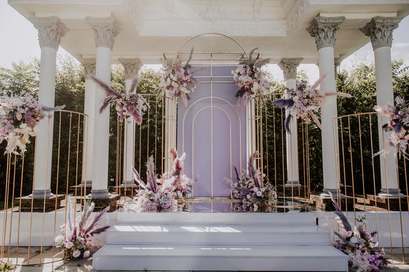 Decos wedding decor