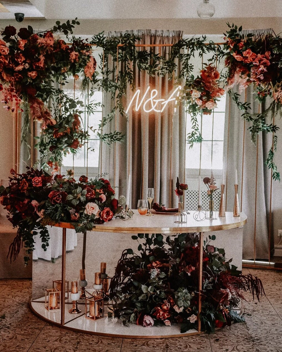 Decos wedding decor
