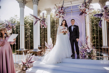 Decos wedding decor