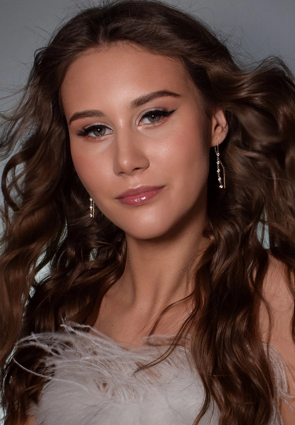 Елена Кононова