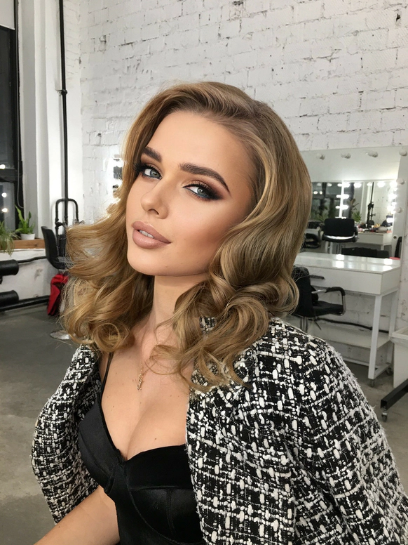 Яна Селихова