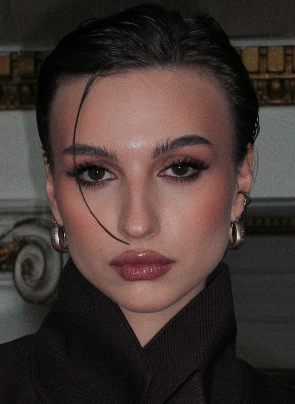 Анастасия Ананина
