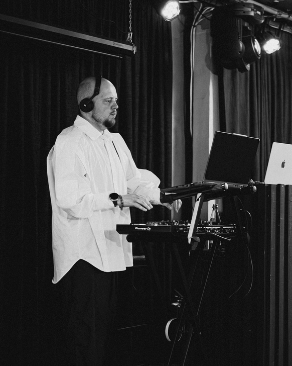 Dj Nefrit