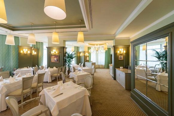 M’Istra’L Hotel & SPA