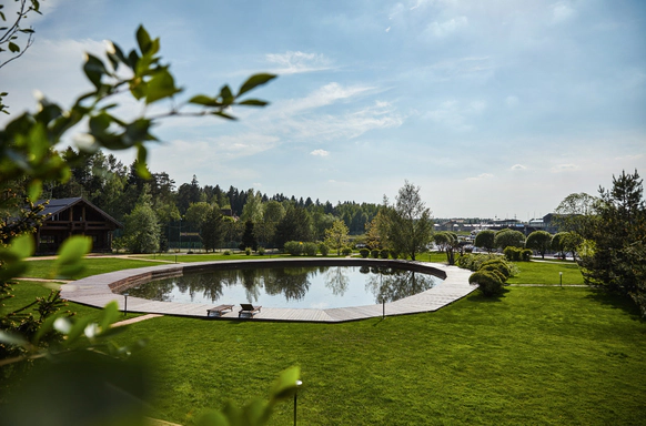 Skyriver Yacht & Country club