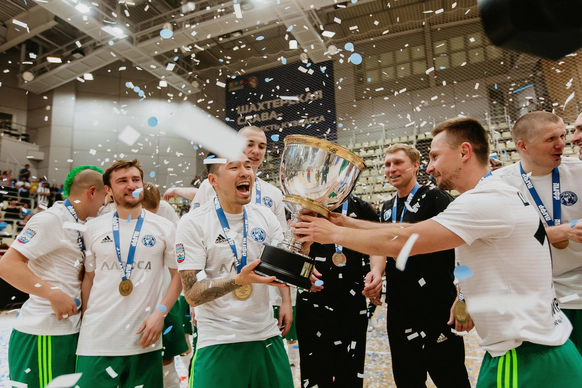 Павел Беккер