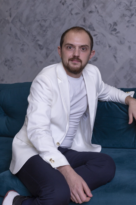 Александр Моисеев