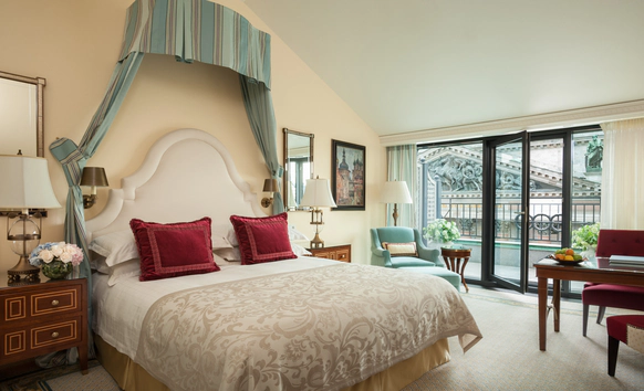 Four Seasons Hotel Lion Palace St.Petersburg