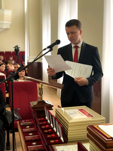 Роман Богданов