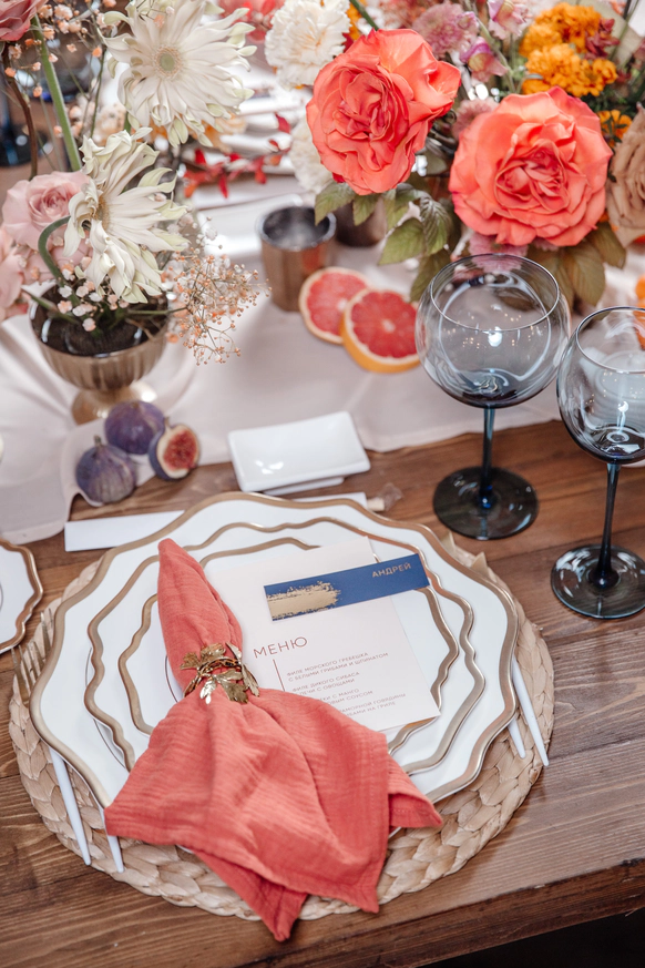 LOVA DECOR